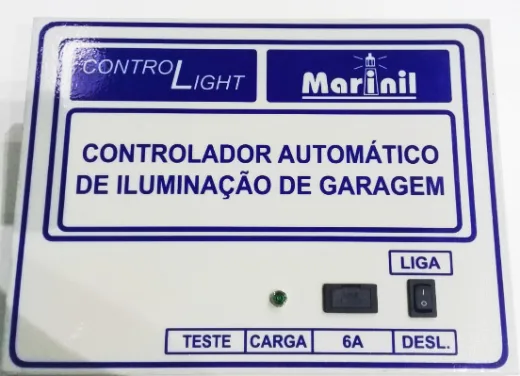 Painel de comando automático das luzes de garagem